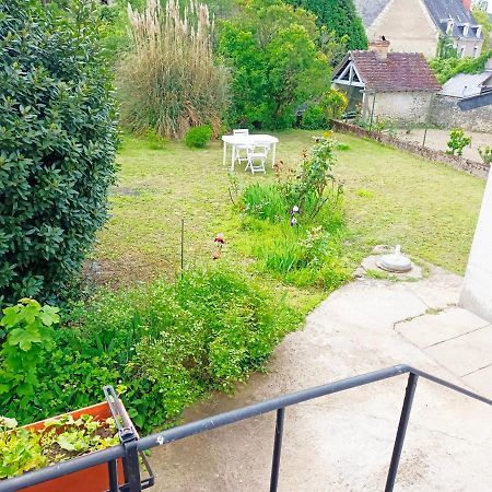 Petite Maison Etape Loire A Velo Ou Compostelle Мон Экстерьер фото